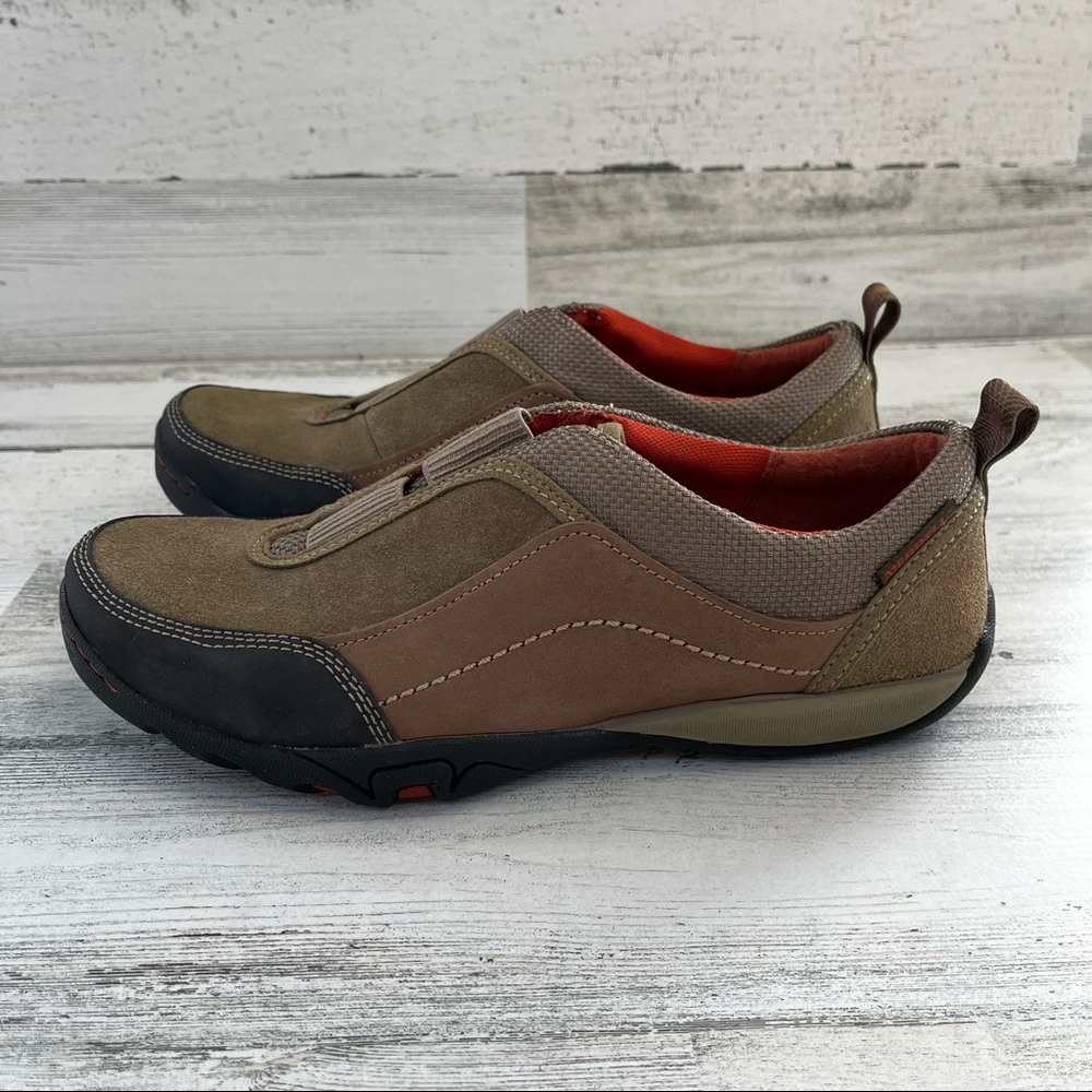 MERRELL Kangeroo Brown Suede Shoes 7